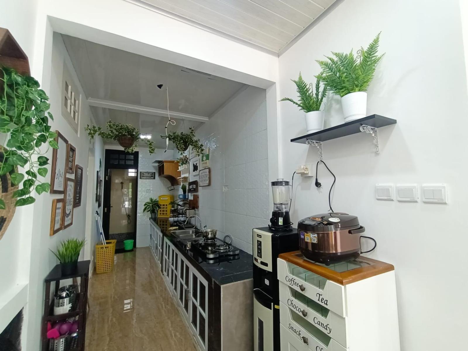 Villa Kota Bunga Malini 10 Cikundul Exterior photo